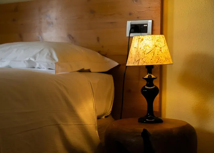 Shatush Hotel